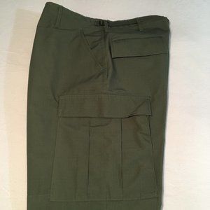Army Cargo Pants, Men’s Med/Reg, New Without Tags